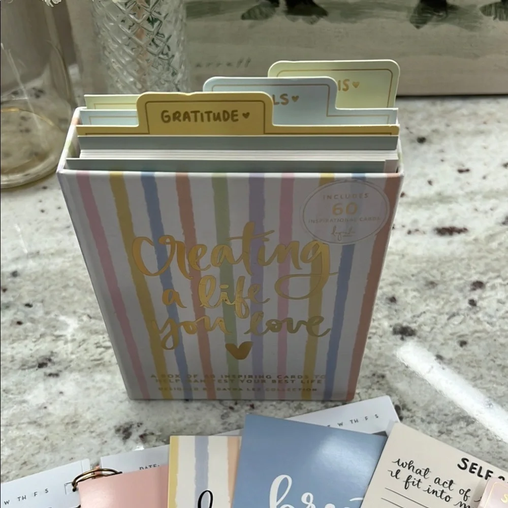 Wellness Journal with Tropical Design with Bonus Gratitude Cards